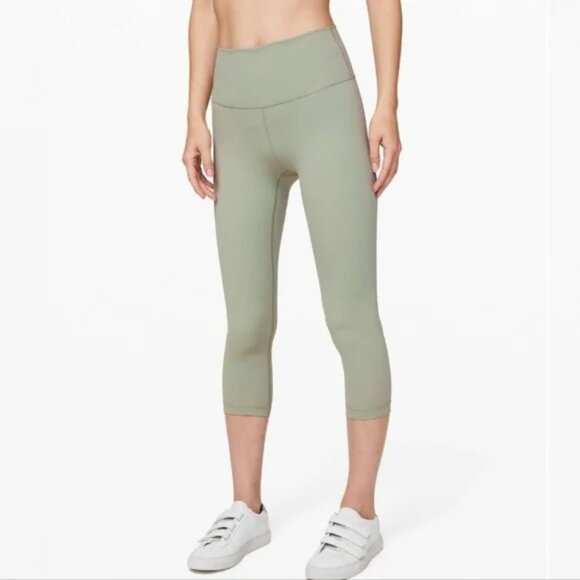 Lululemon Wunder Under Crop High-Rise Mint Green Luxtreme 21" Legging, Size 6 - Picture 1 of 13